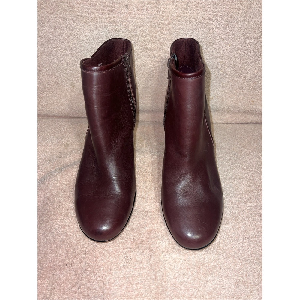 Clarks Halia Perch Classic Leather Ankle Boots Size 9.5